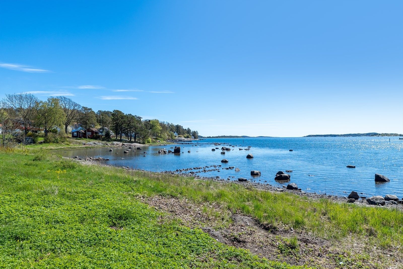 Området har flere vakre badeplasser. Galleribilde