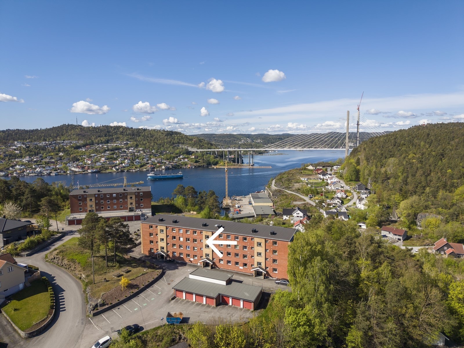 Leiligheten ligger i 3 etasje. Galleribilde