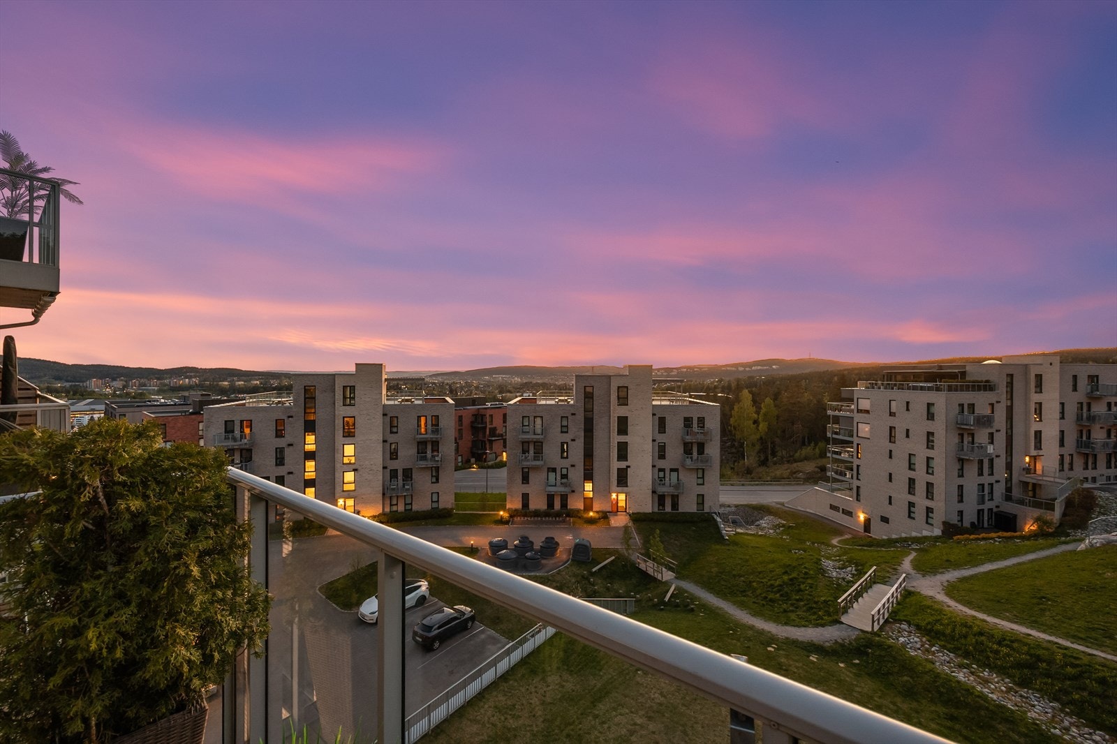 Et rolig og etablert boligområde på Lørenskog. Galleribilde