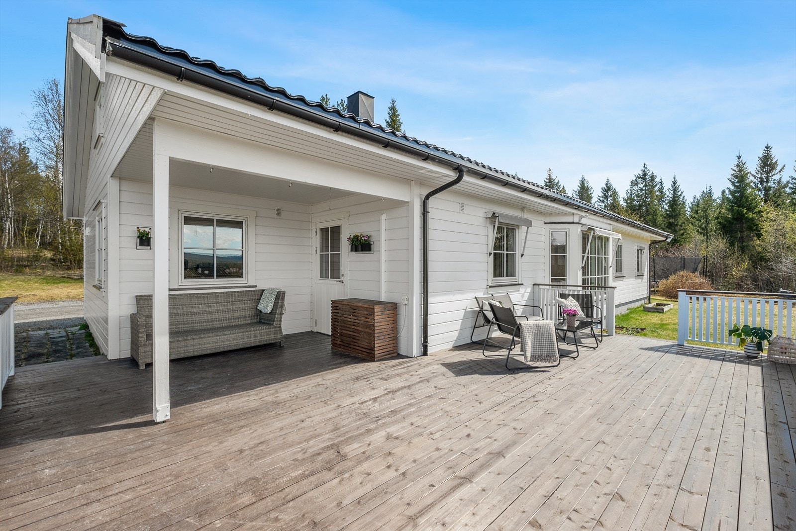 Terrasse med svært gode solforhold Galleribilde