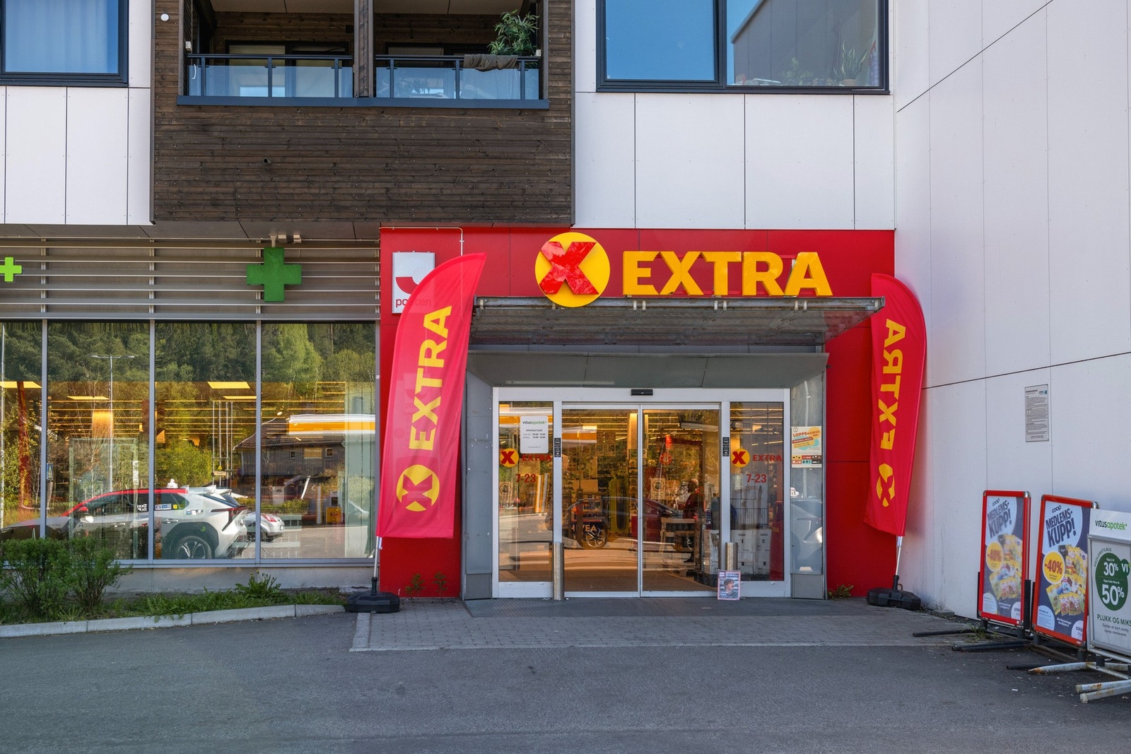 En av flere matbutikker i Prinsdal. Galleribilde
