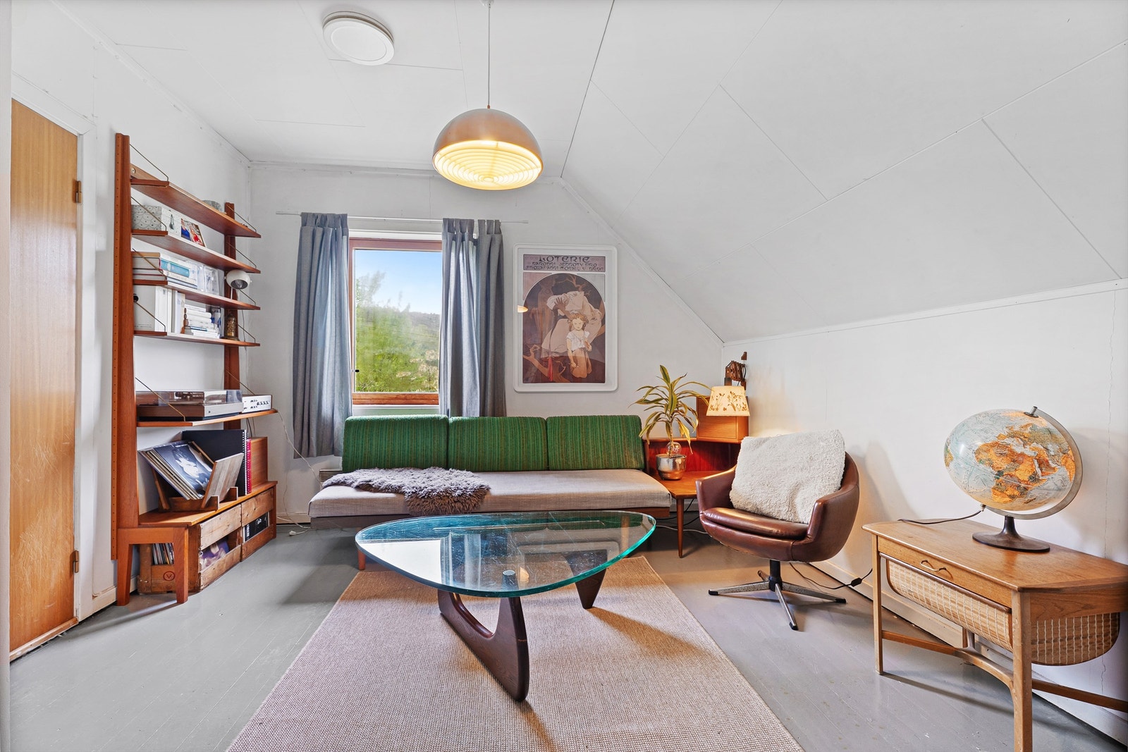 Her er det god plass til en ekstra tv-stue/soverom eller en kombinasjon? Galleribilde