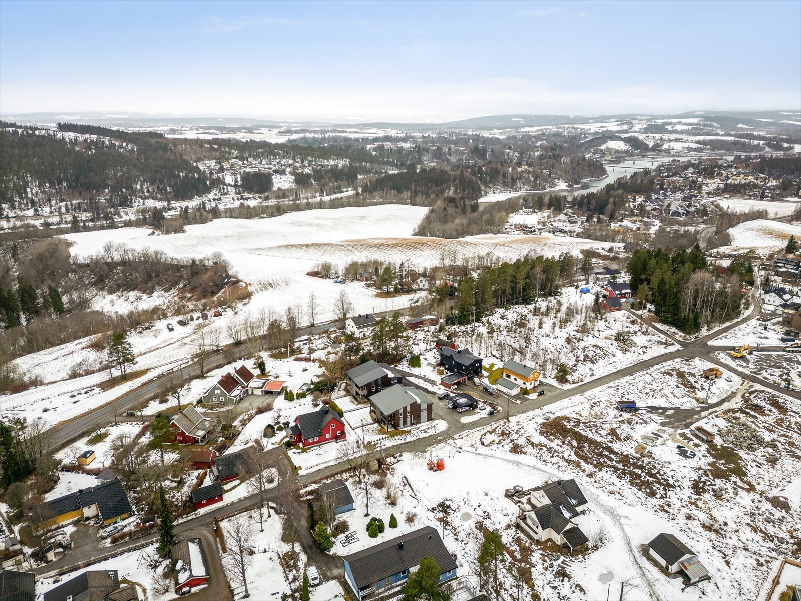 Området anses som svært trygt, med lite trafikk og lavt støynivå. Galleribilde