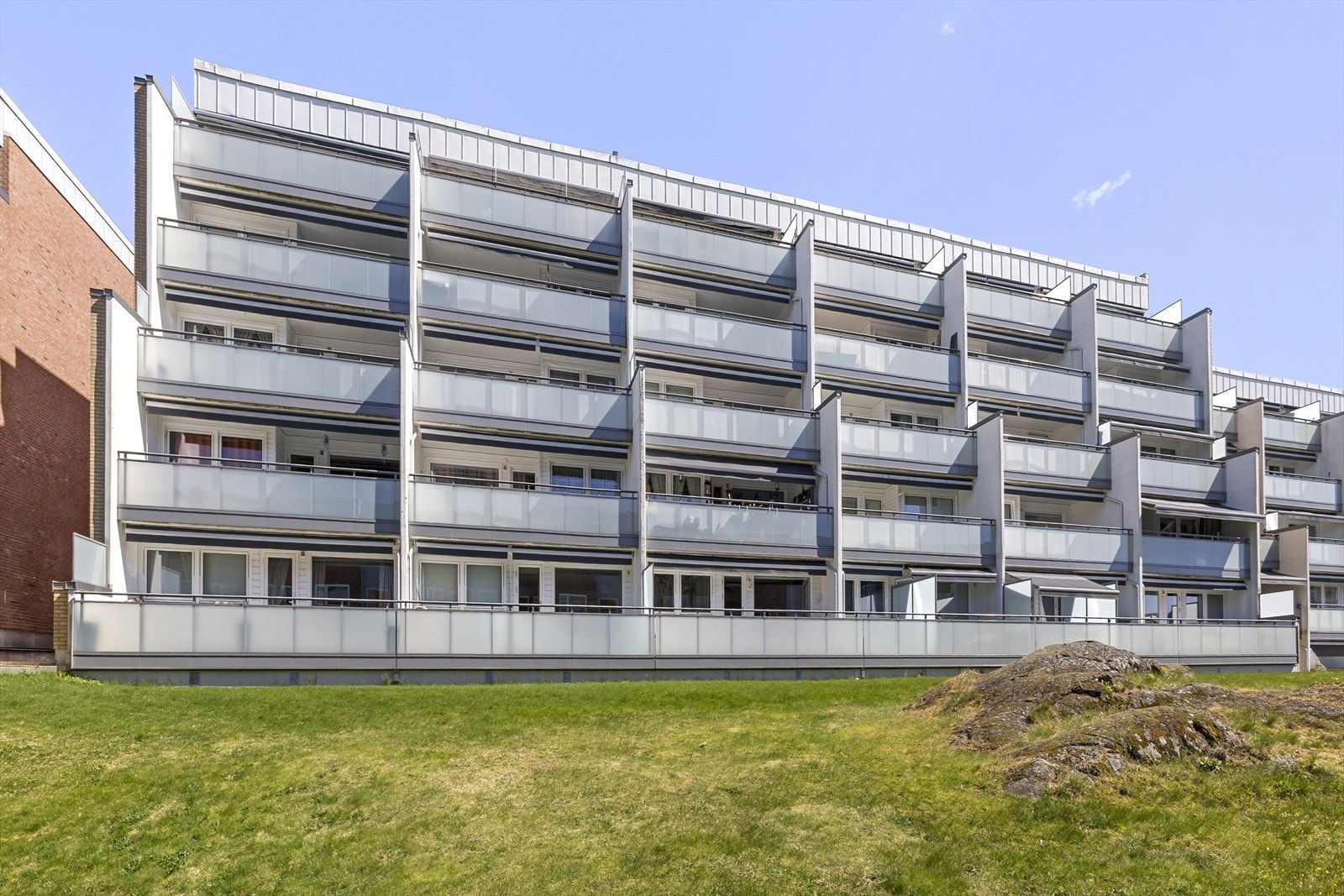 Balkong på nederste rekke. Galleribilde