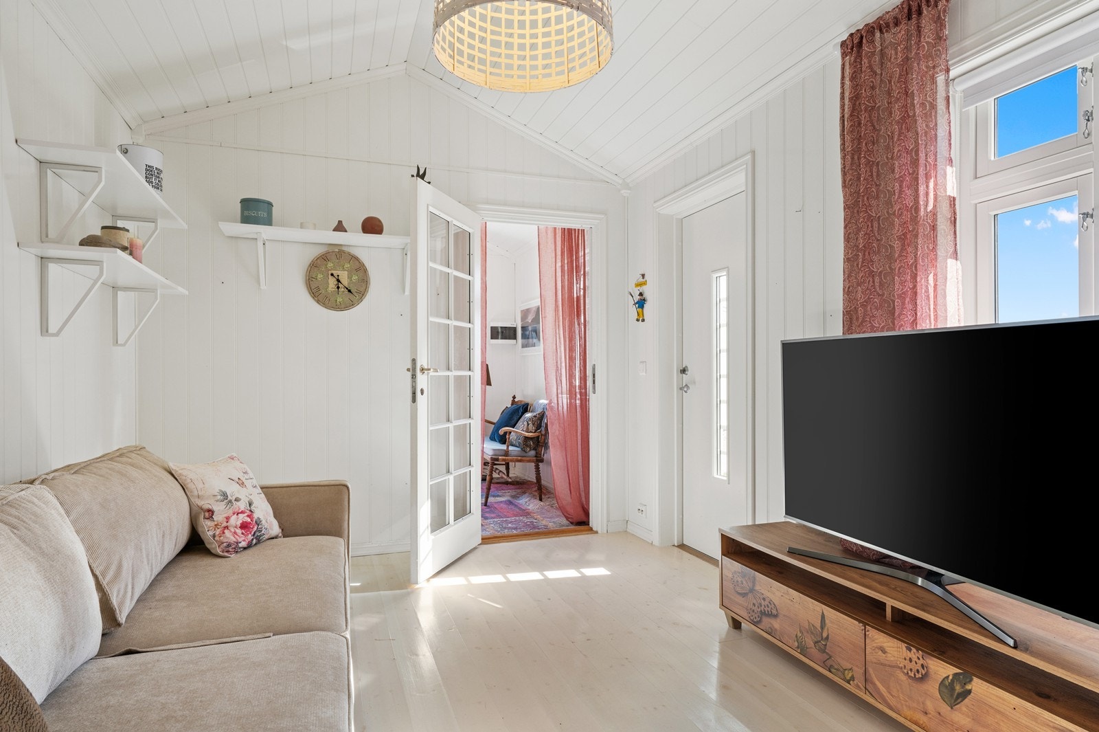Innredet anneks/uthus (ikke godkjent for varig opphold) Galleribilde