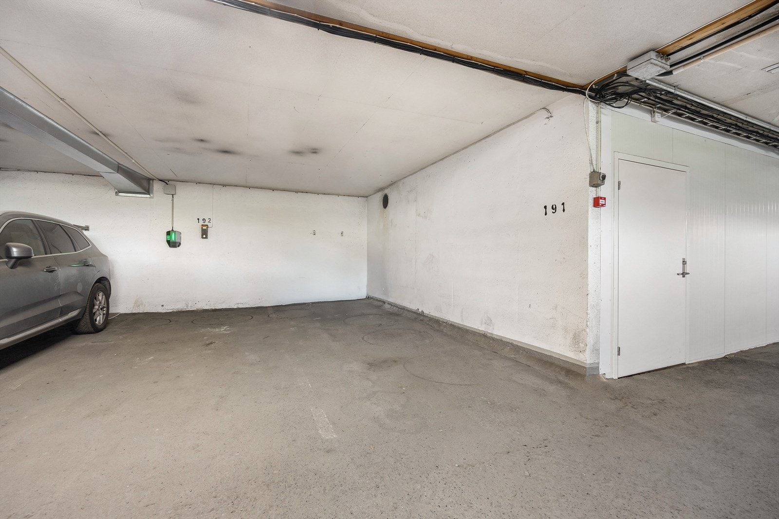 Det medfølger bruksrett til én parkeringsplass i felles garasjekjeller. Galleribilde