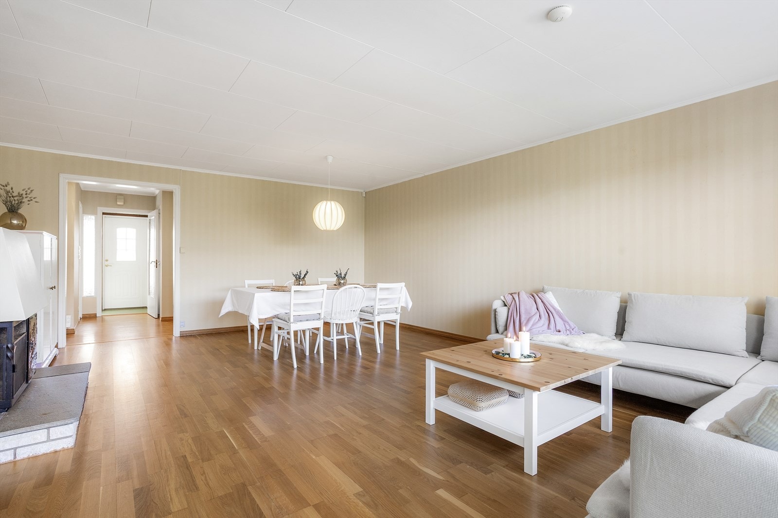 Romslig stue Galleribilde