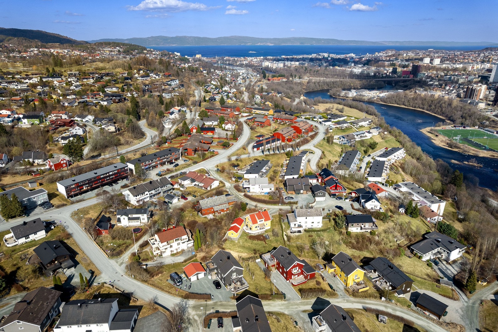 Området er svært lite trafikkert, og består av en stor andel barnefamilier. Galleribilde