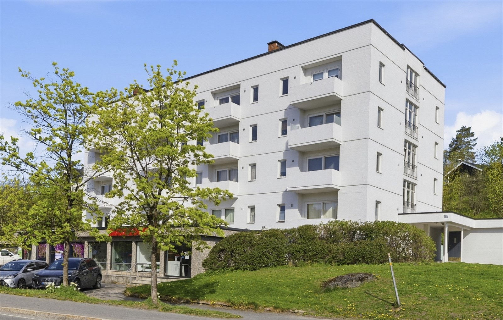 Gamle Drammensvei 35B v/Sarah Aamodt og Christian A. Aamodt - Sem og Johnsen Eiendomsmegling Galleribilde