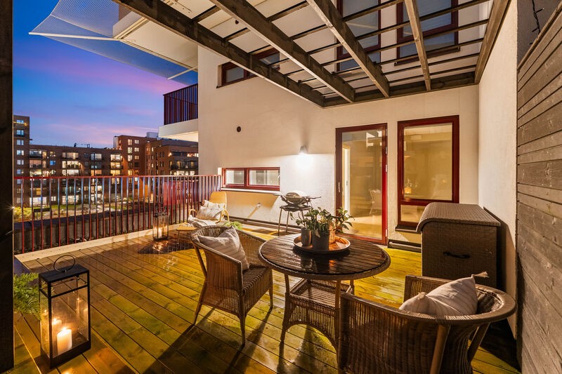 Leilighetens hovedattraksjon: en privat terrasse på hele 40 m². Galleribilde