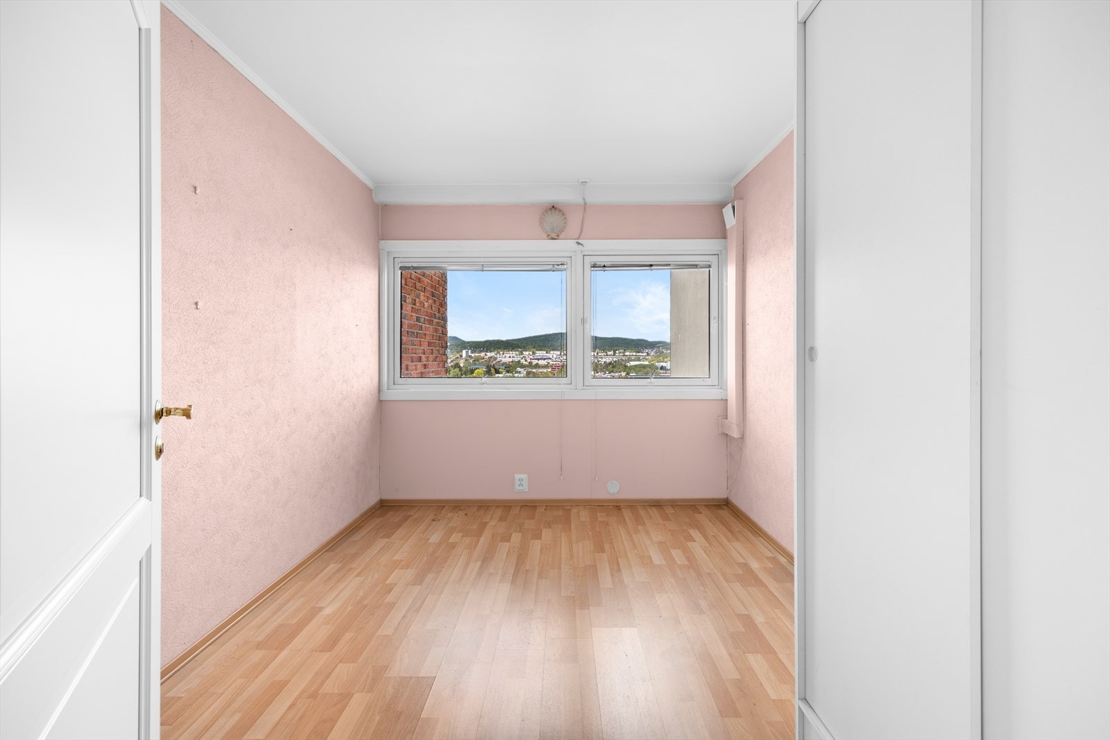 De to andre soverommene finner du i den andre enden leiligheten. Galleribilde