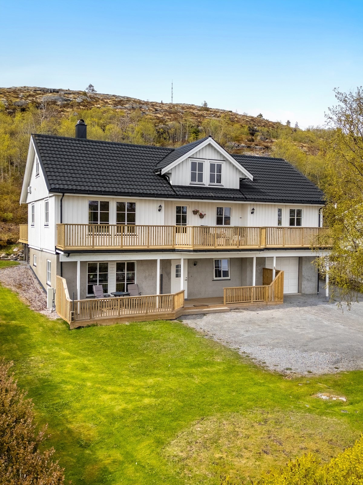 Utleieenheten har også egen terrasse Galleribilde
