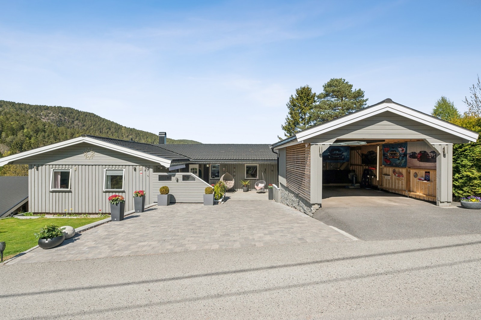 Meglerhuset & Partners har gleden av å presentere Einerveien 19 Galleribilde