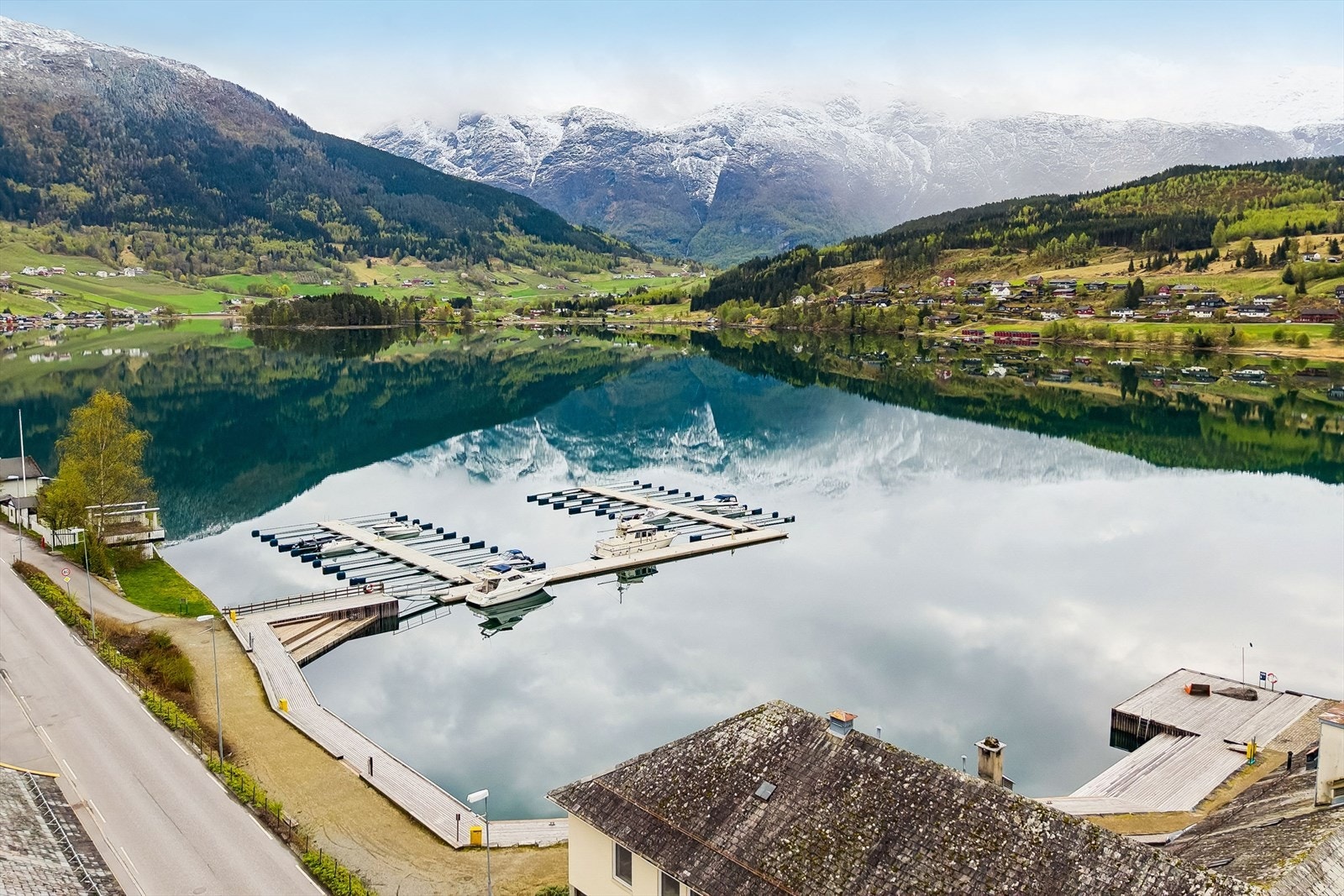 Nydelig område i Ulvik. Galleribilde