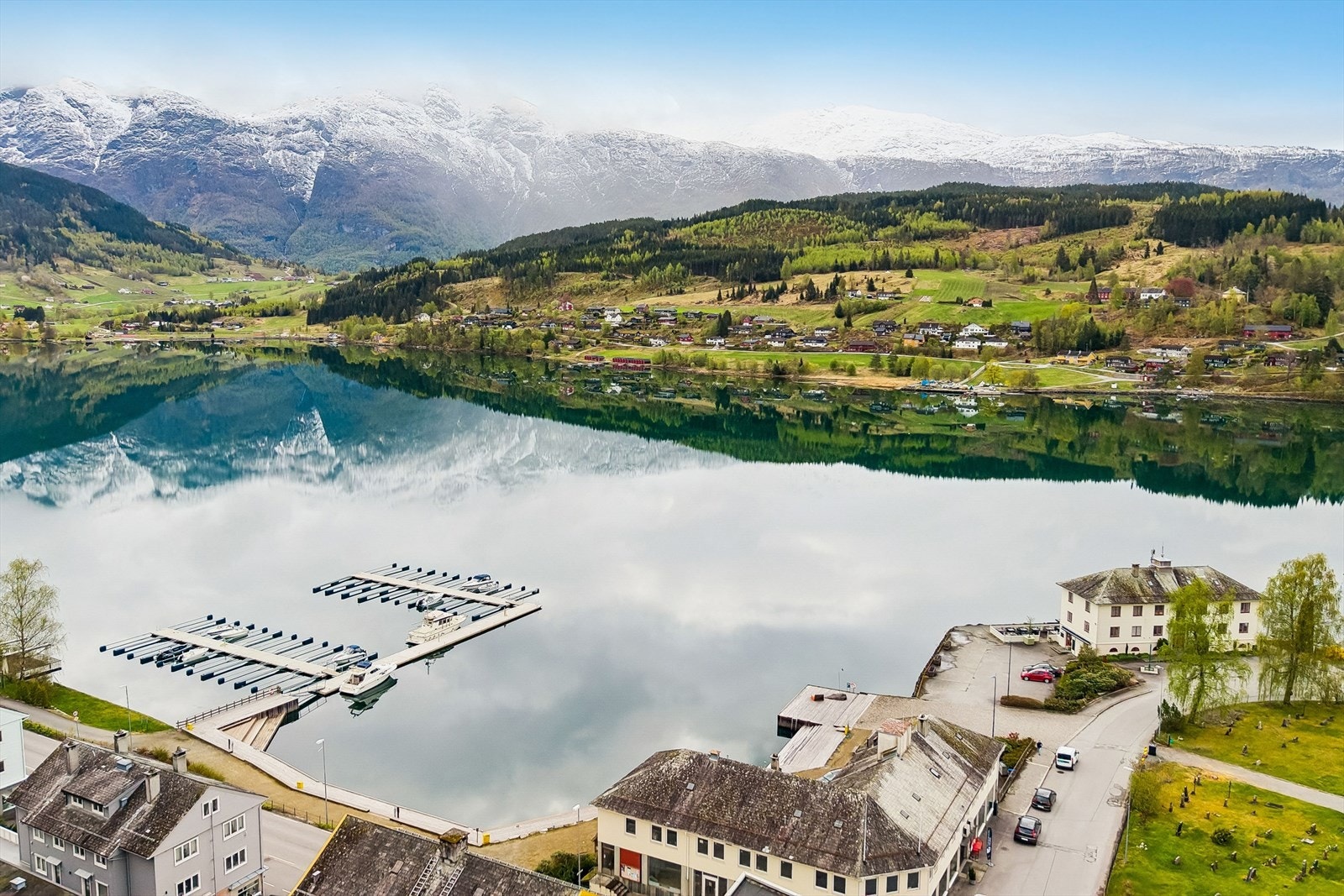 Nydelige Ulvik Galleribilde