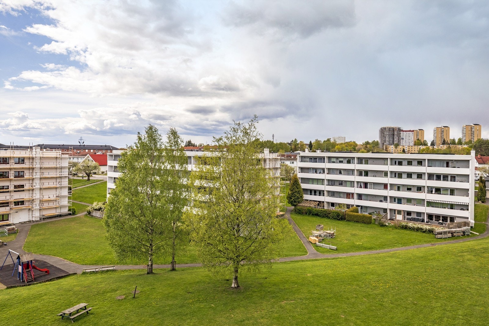 God avstand mellom blokkene gir fritt og luftig utsyn Galleribilde