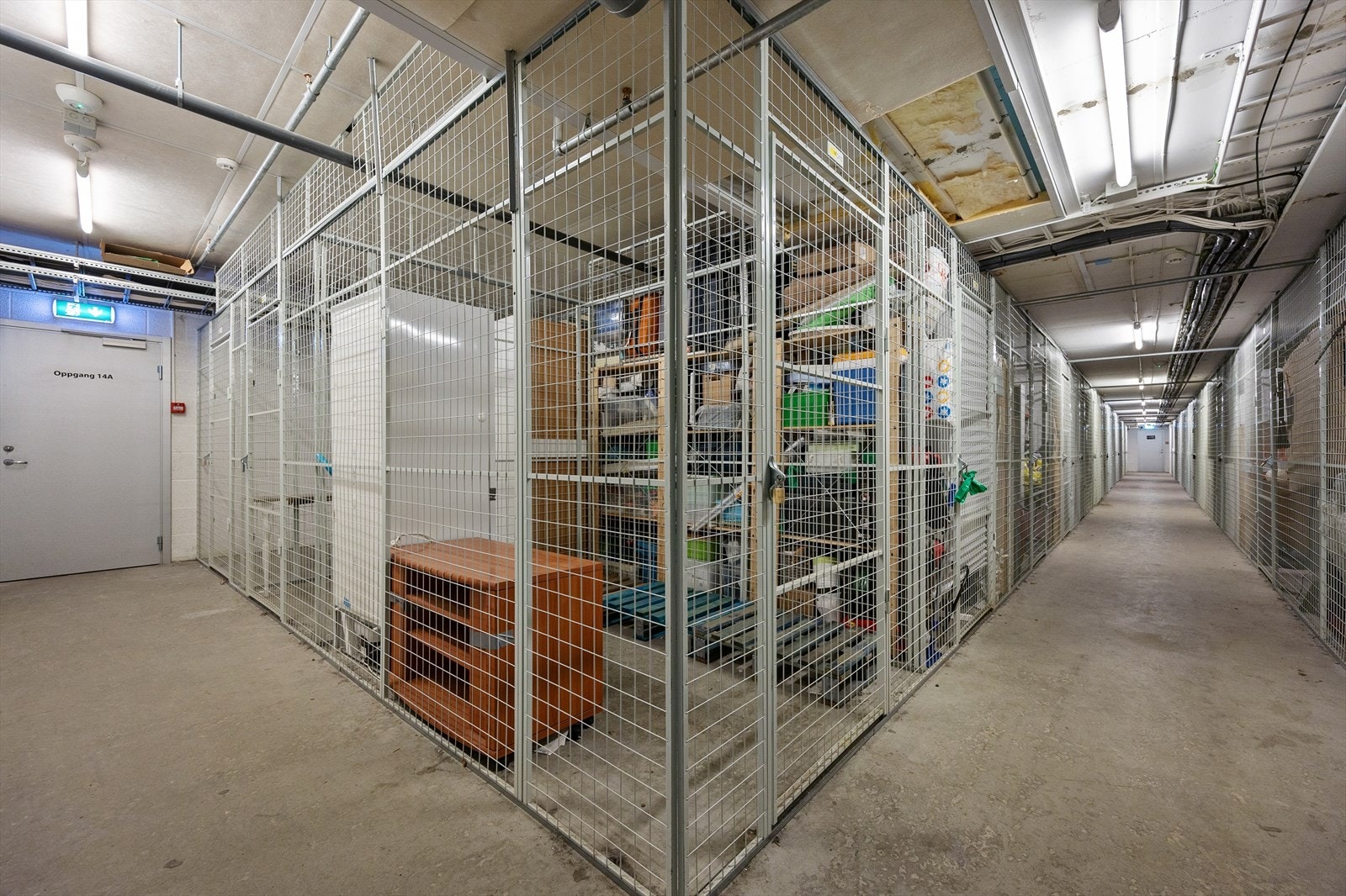 Leiligheten disponerer en egen bod i kjelleren for ekstra lagring. Galleribilde