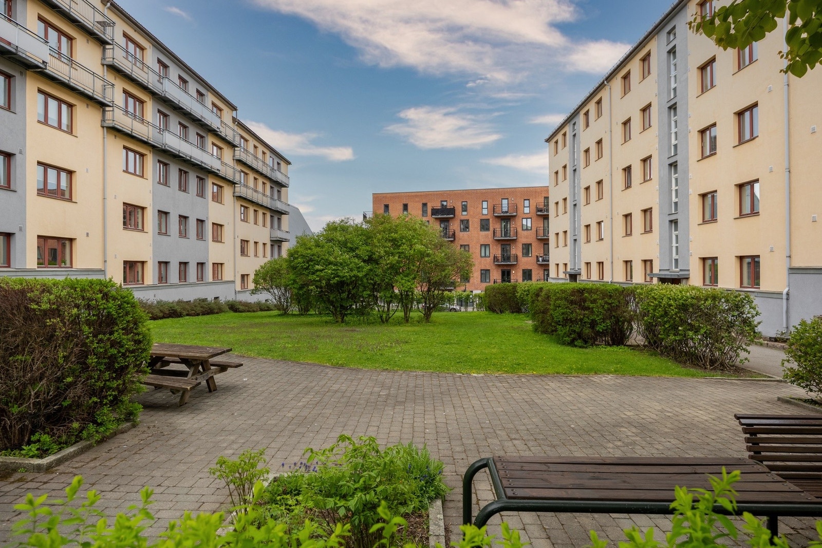 Perfekt for å nyte en bok i solen på varme sommerdager. Galleribilde