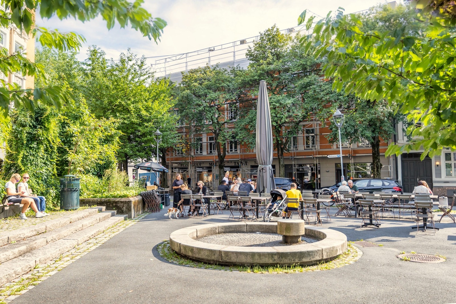 Bar, kafé, restaurant og møteplass på Torshov. Galleribilde