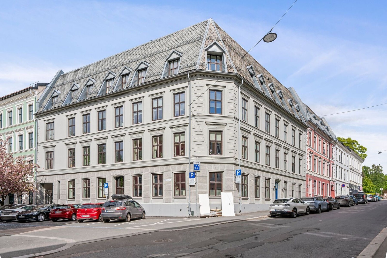 Her bor du sentralt, samtidig som området oppleves rolig og skjermet. Galleribilde