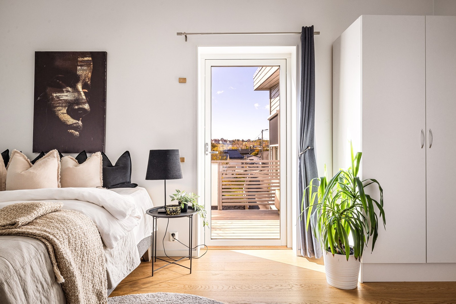 - Her har du egen utgang til terrassen - Galleribilde