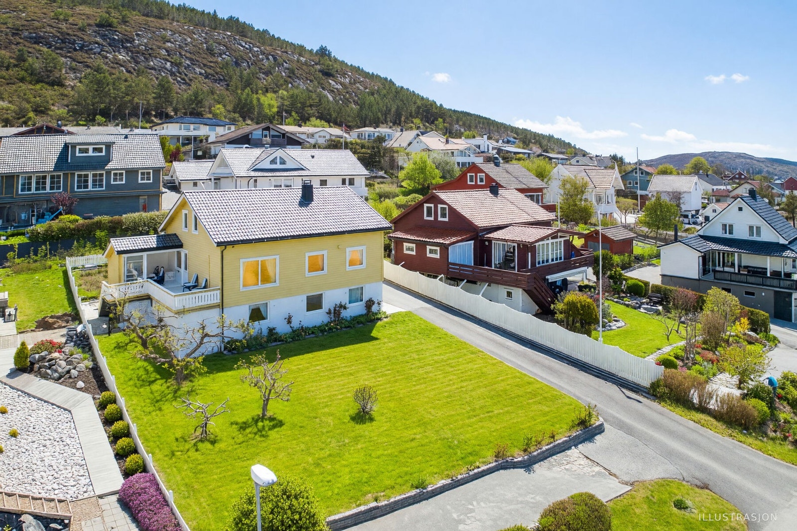 Velkommen til Mjelthaugvegen 18! Foto: EFKT v/ Svein Olav Humberset Galleribilde