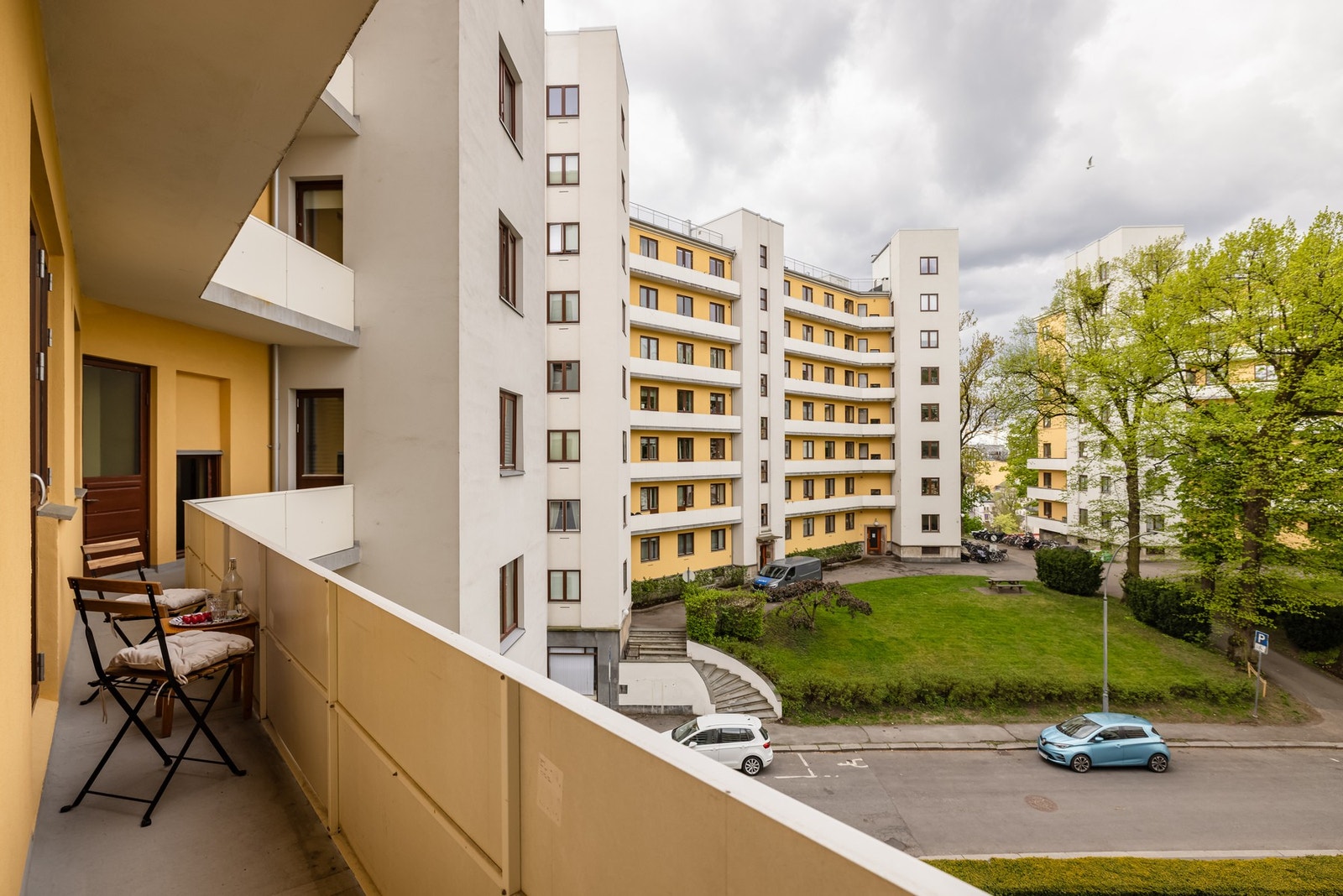 Iht. sameiets husordensregler må adkomst til balkongene ikke sperres. Galleribilde