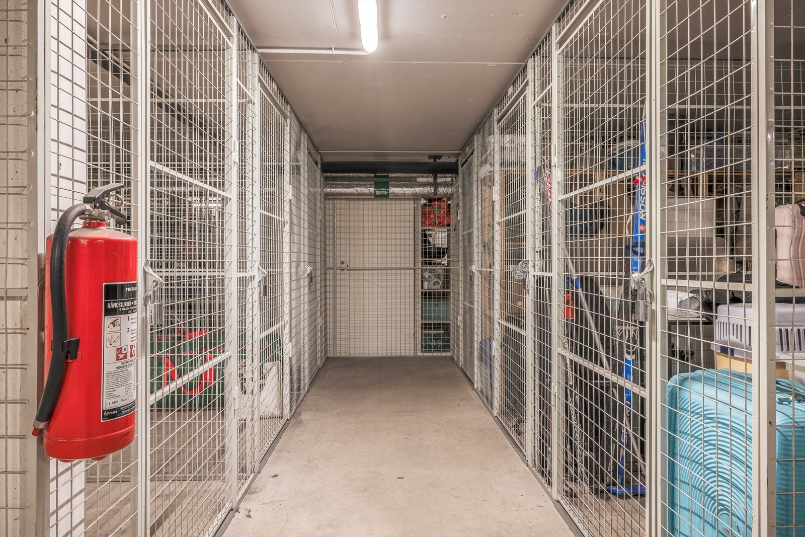 Leiligheten har egen bod på 5m2 i garasjeanlegget. Galleribilde