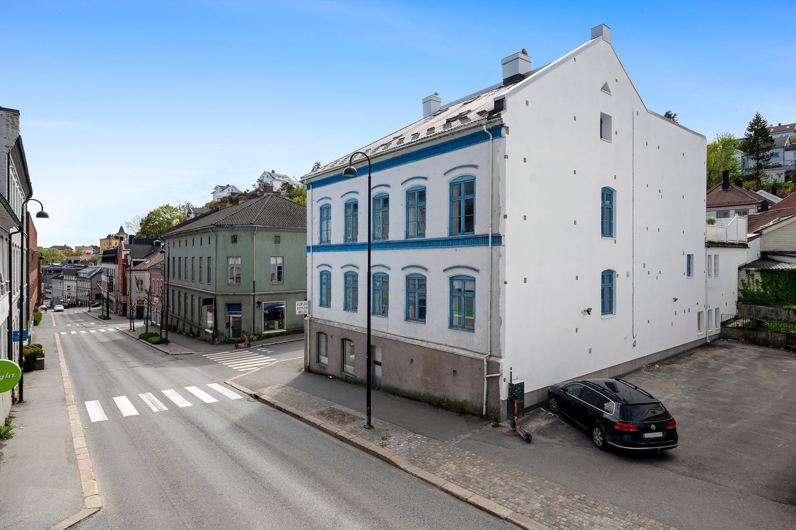 Klevgaten er en sidegate til Vestre gate. Galleribilde
