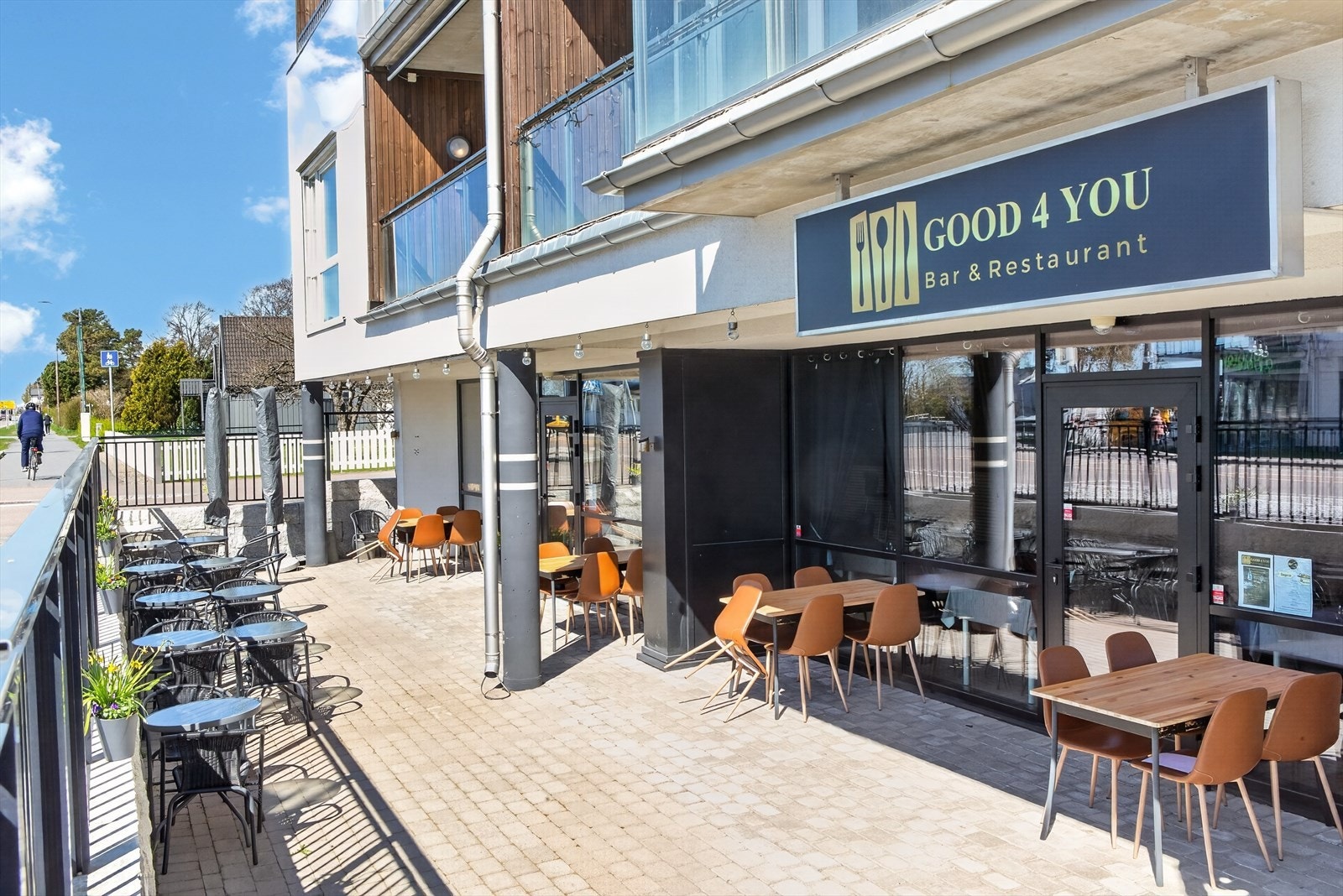 Restaurant og andre forretninger kort gange unna Galleribilde