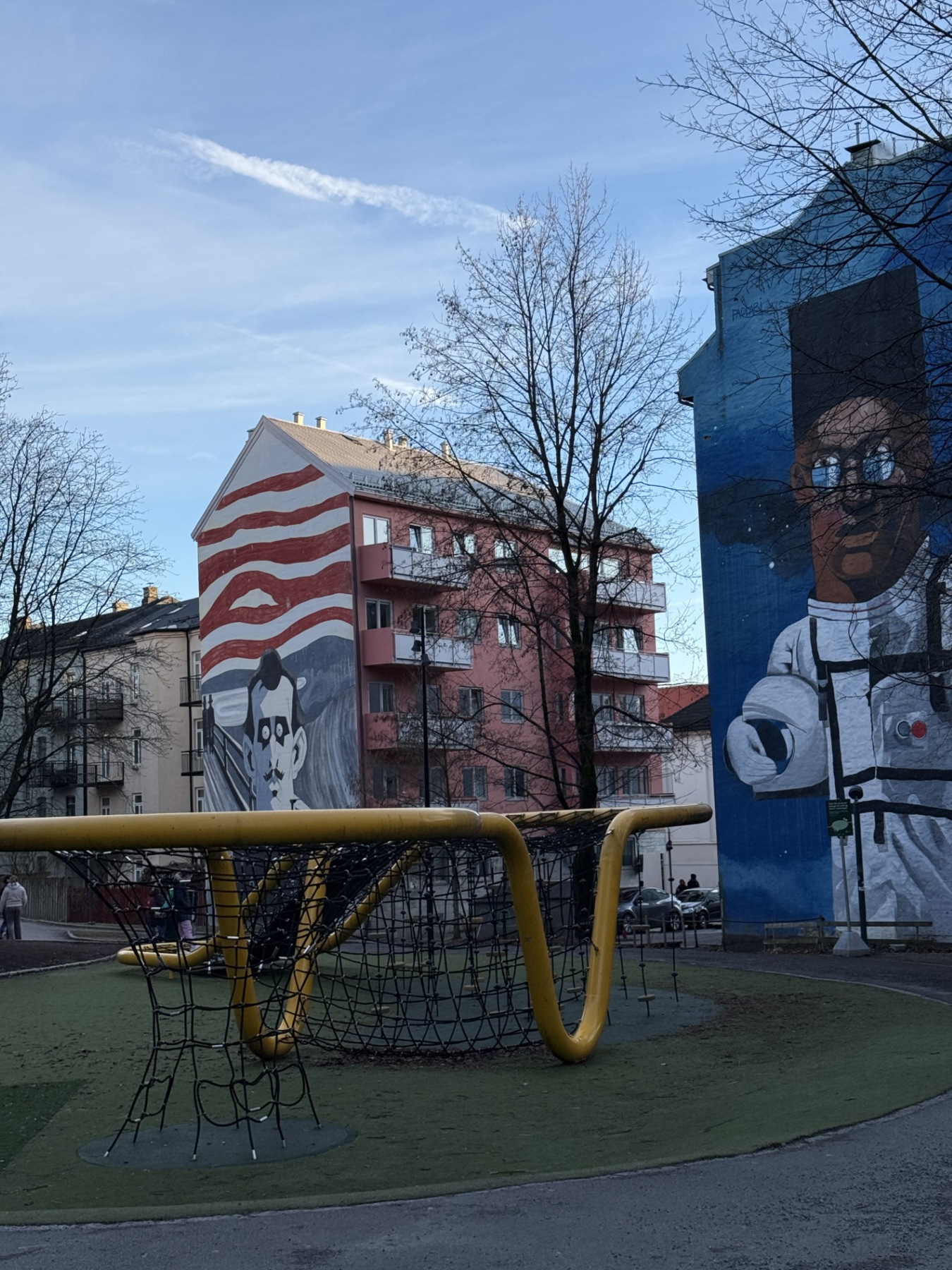 Lekeplass. Galleribilde