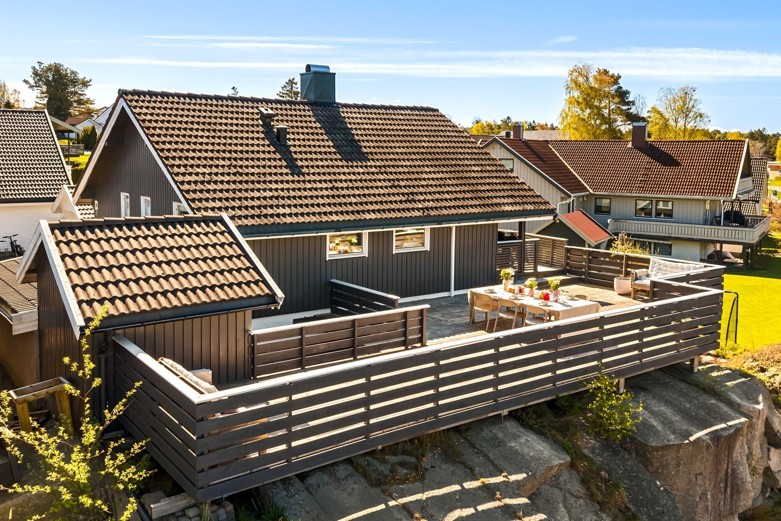 I tillegg til carporten er det en frittstående bod på eiendommen. Galleribilde