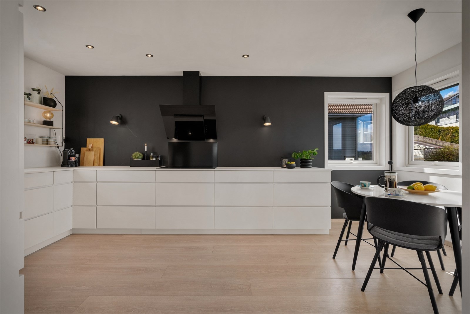 Kjøkkenet i 2. etasje er adskilt og har en god størrelse på 18,2 m². Galleribilde