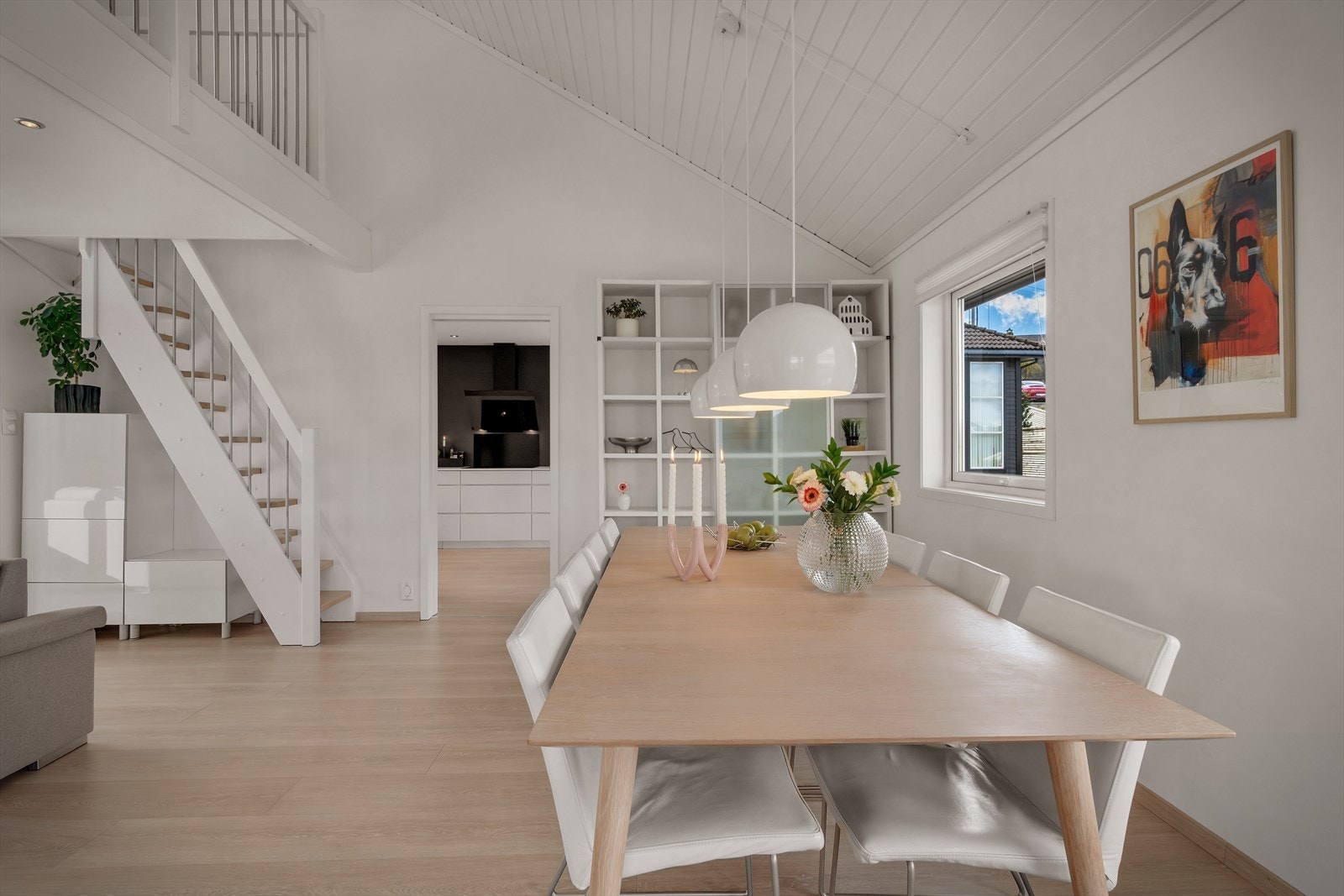 Fra stue er det adkomst til hems. Galleribilde