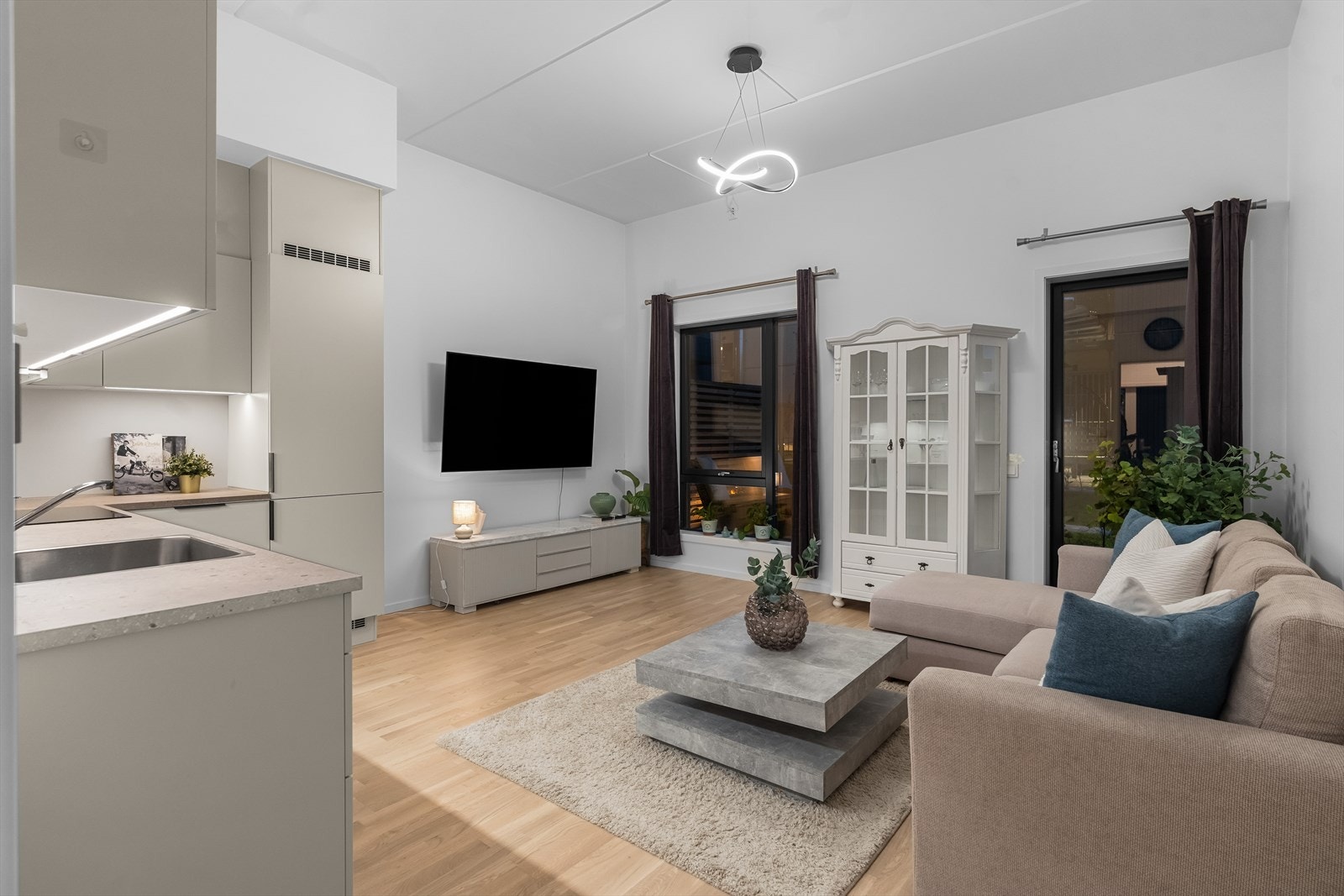 Vannbåren fjernvarme og balansert ventilasjon. Galleribilde