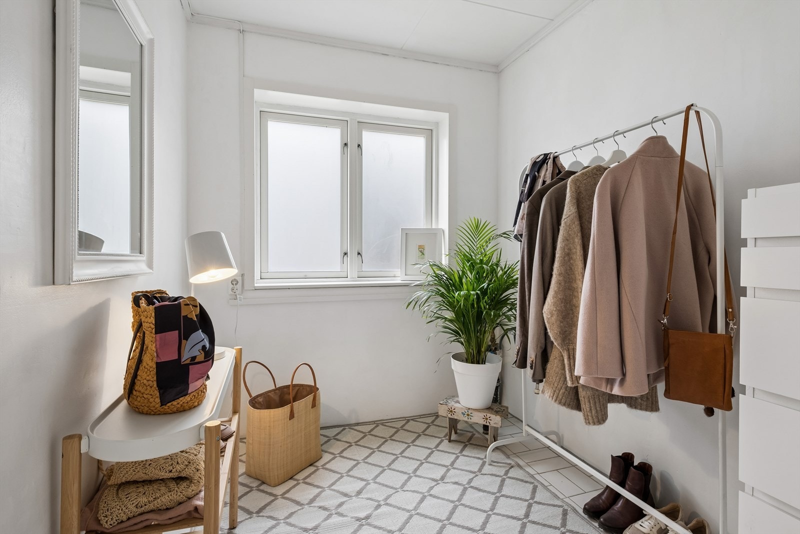 Garderobe Galleribilde