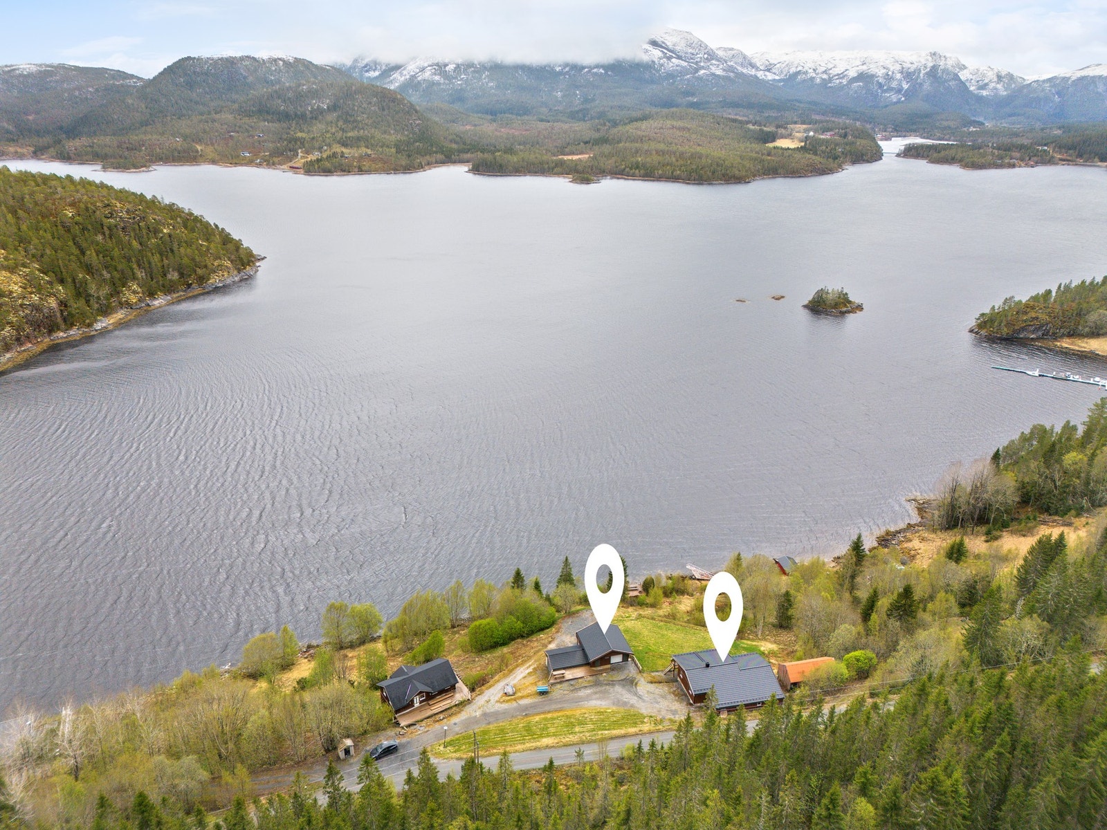 Velkommen til Breivikvegen 218, presentert av EiendomsMegler 1 v/ Sigve Haugdahl. Foto: ELW media (Espen Wåde) Galleribilde