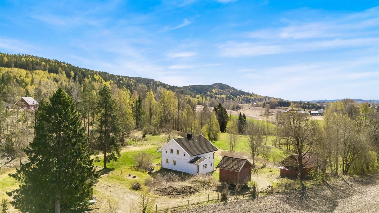 Eneboligen ble oppført i 1912 med senere påbygg fra 1972. Galleribilde