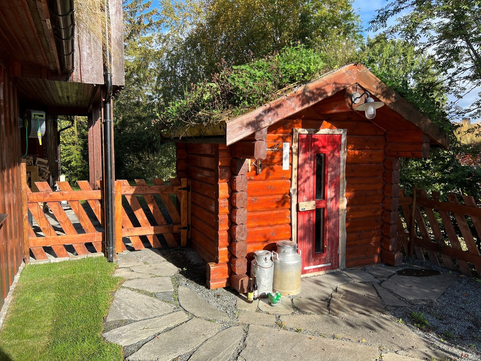 Hyggelig badstue like ved huset. Galleribilde