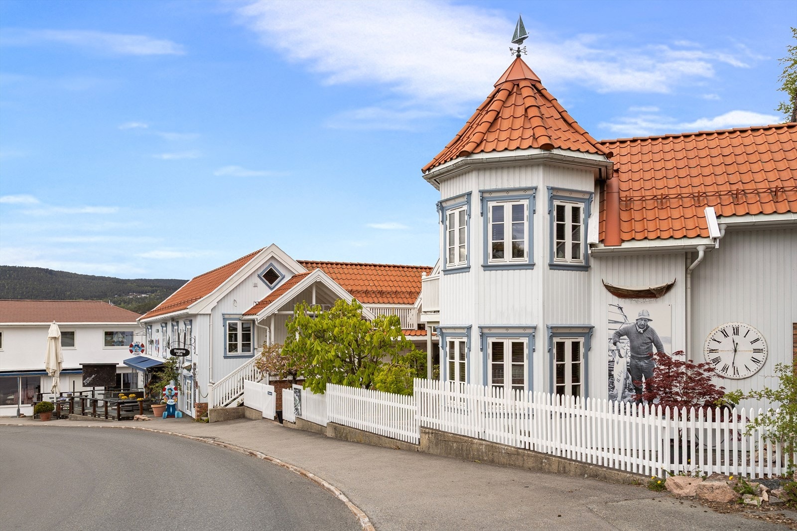 Holmsbu sentrum Galleribilde