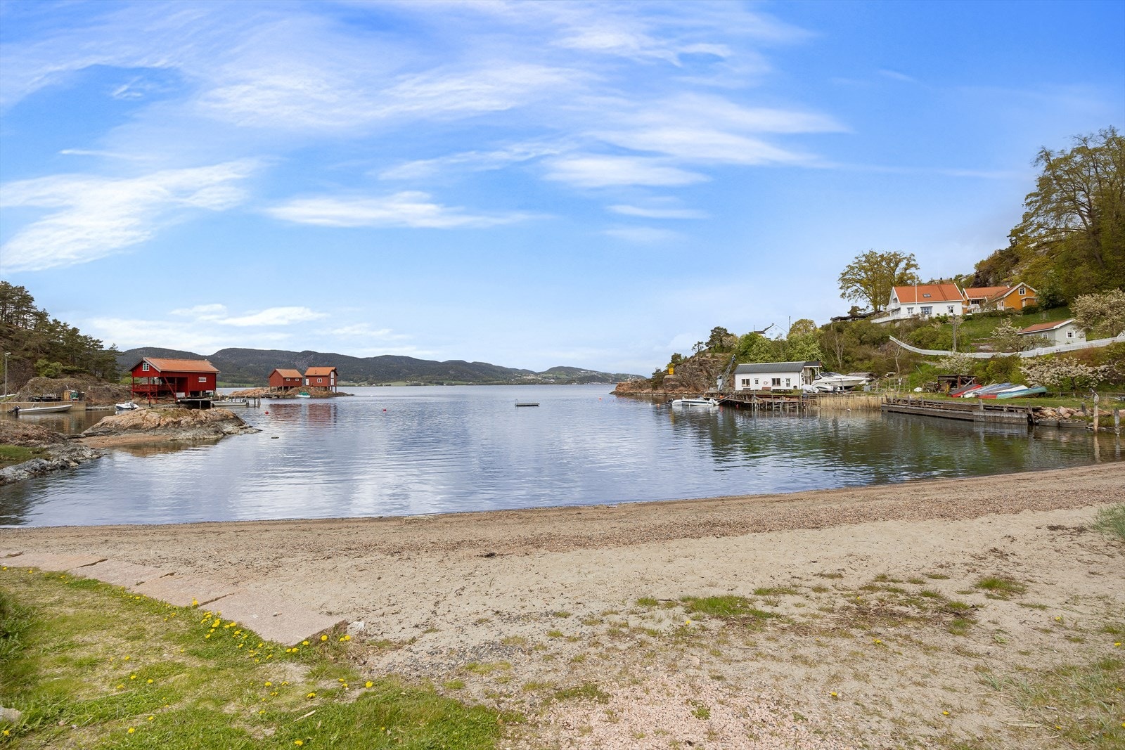 Hyggelig badestrand i nærområdet Galleribilde
