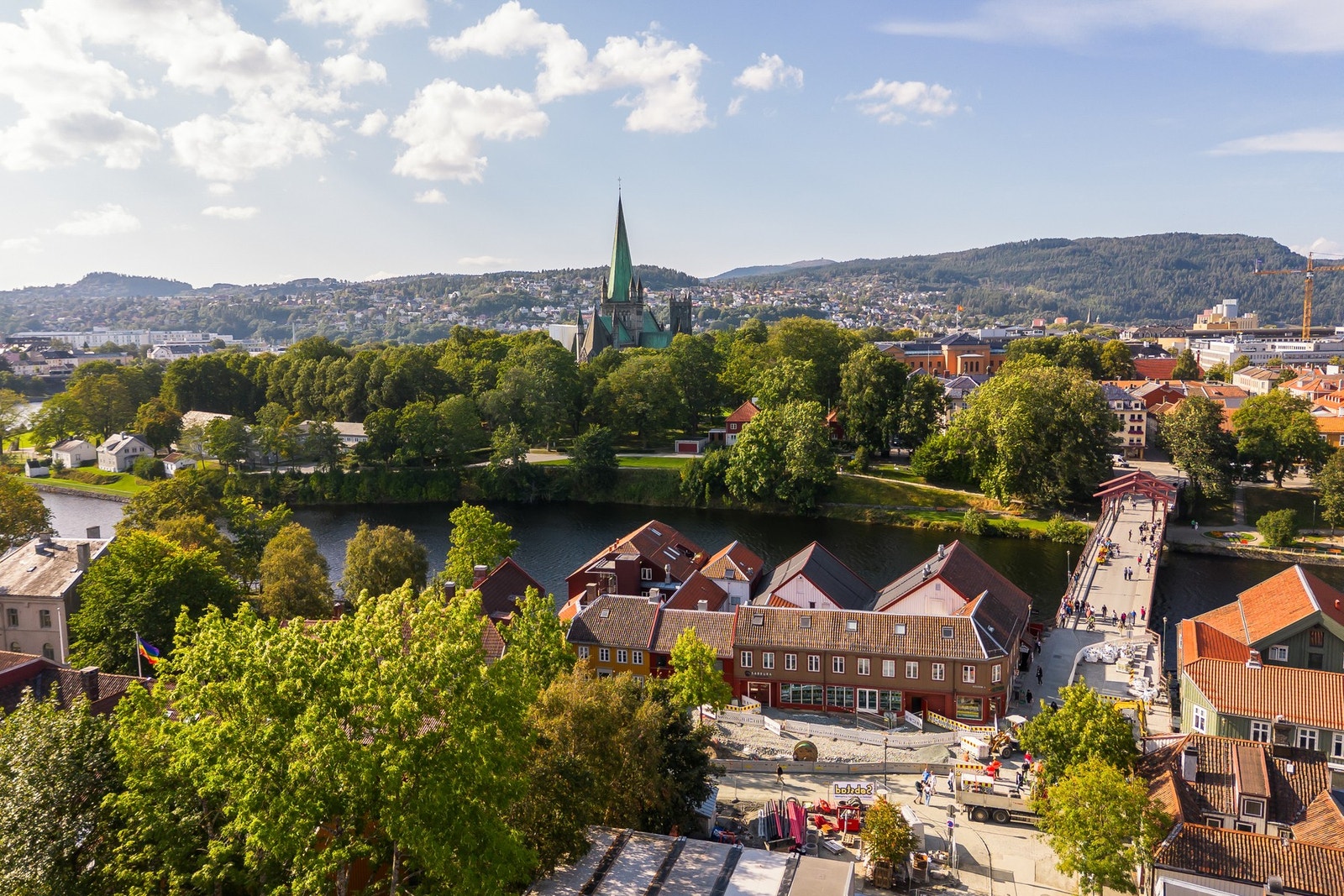Sentrumskjernen, Solsiden, NTNU Gløshaugen og St. Olavs innen 5-10 min gange. Galleribilde