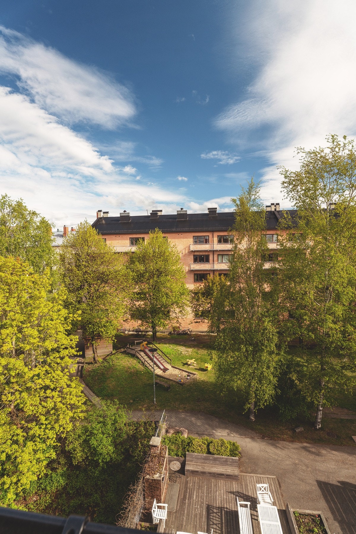Titter du ned, ser du den flotte bakgården. Galleribilde