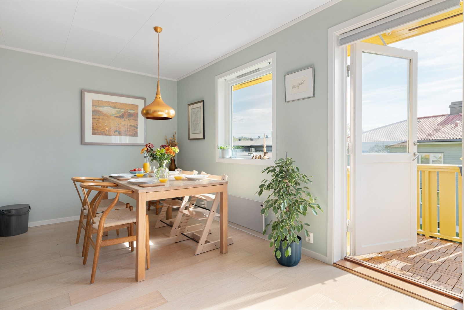 God plass til hyggelig spisegruppe. Galleribilde