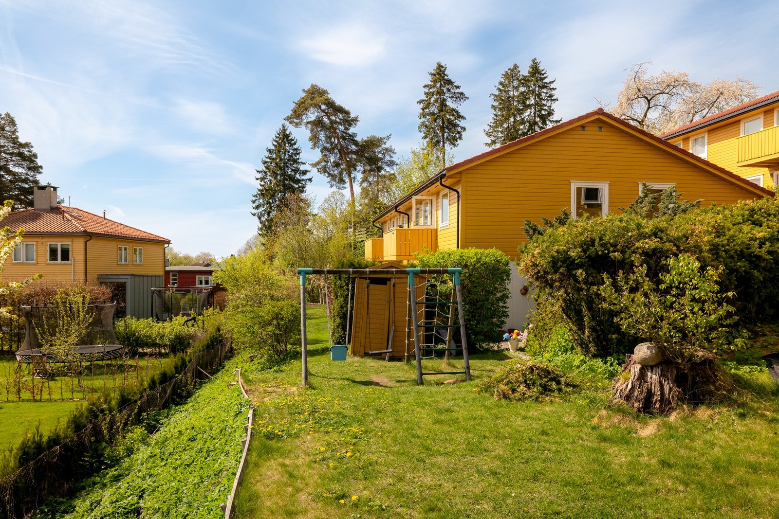 Kort vei til skoler, barnehager og daglige servicetilbud. Galleribilde