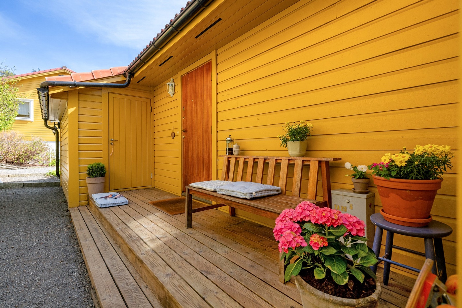 Inngangspartiet med praktisk bod Galleribilde