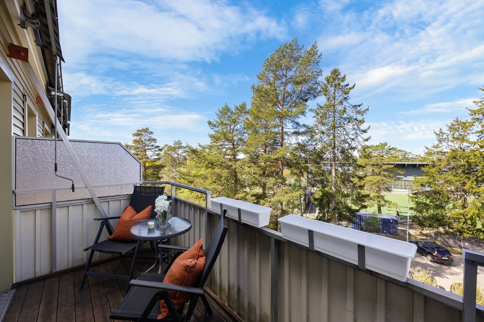 Balkongen er på 7 m² og gir en fin uteplass i tilknytning til leiligheten. Galleribilde