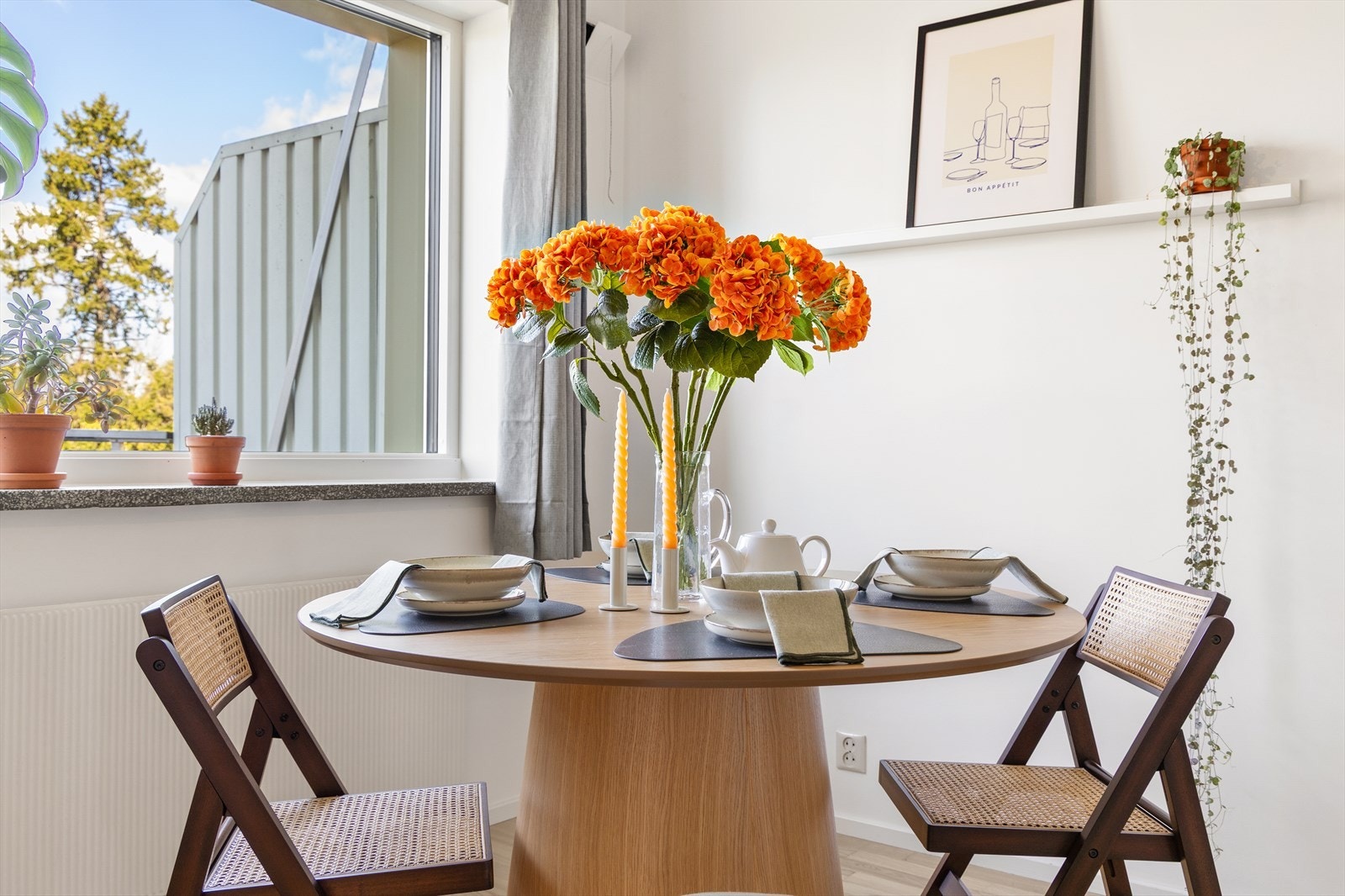 Her kan du invitere familie og venner til et hyggelig måltid! Galleribilde