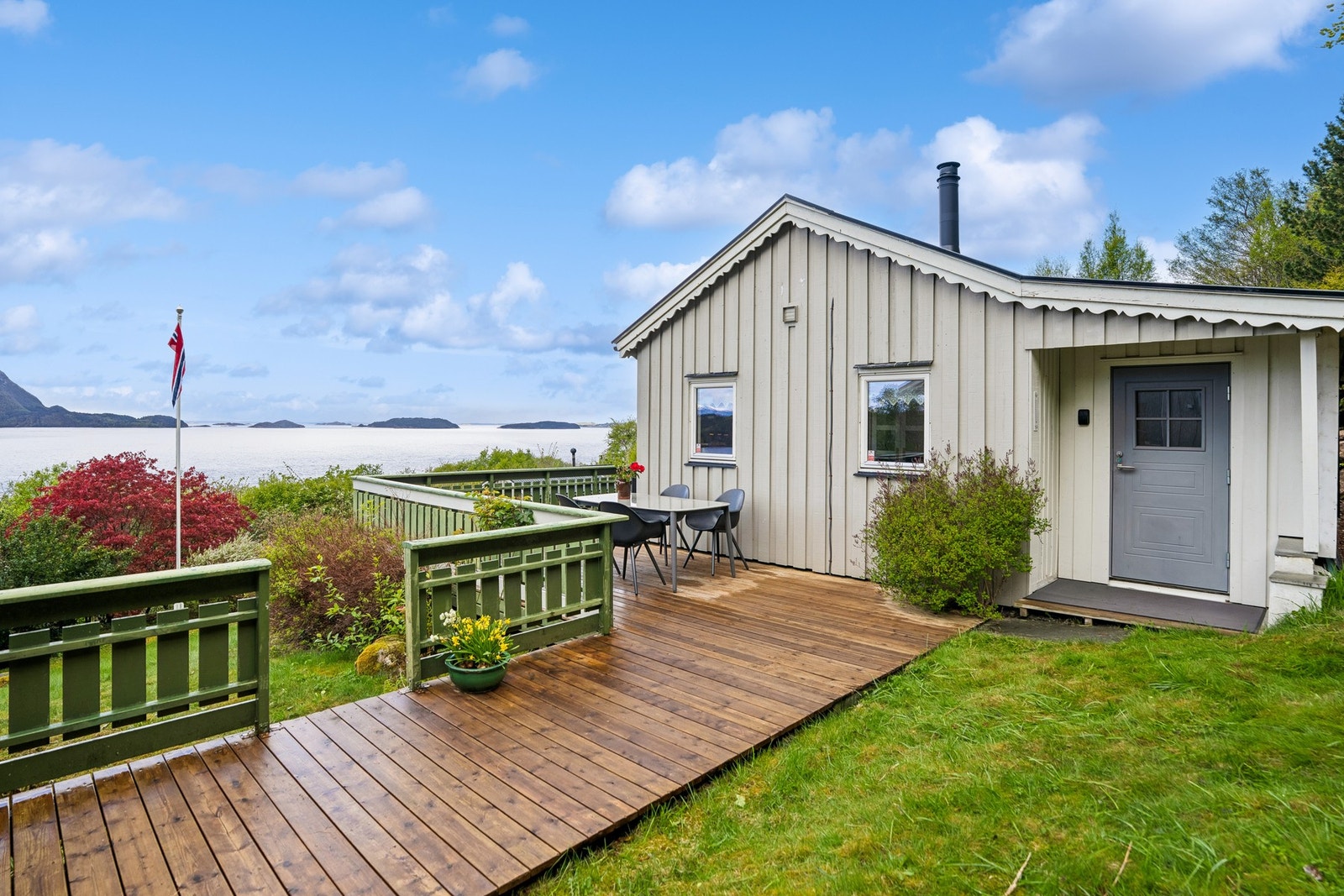 Pent opparbeidet uteområde Galleribilde