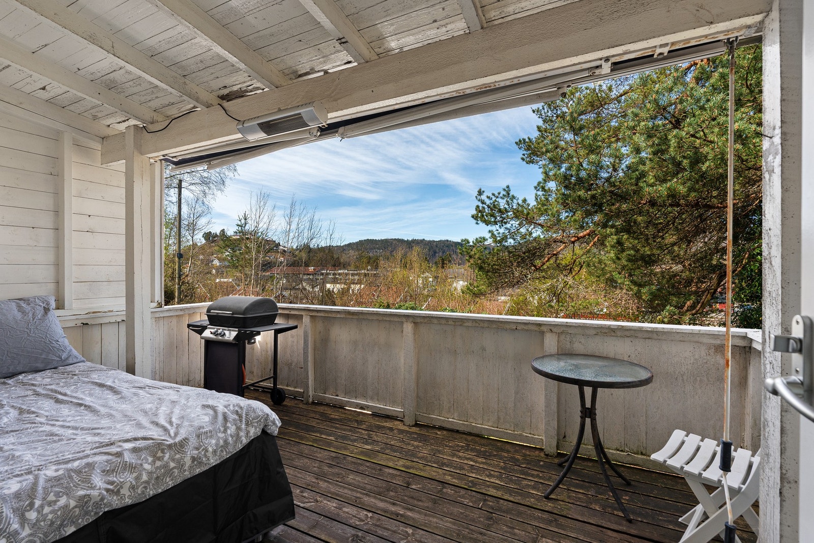 Stor overbygd terrasse Galleribilde